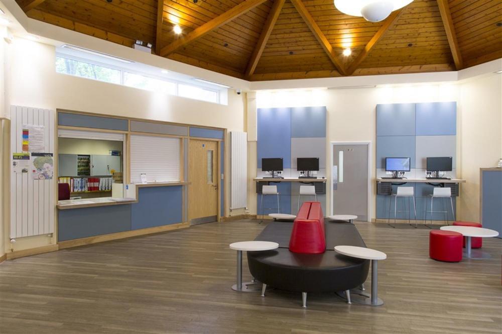 Ifor Evans Hall, Camden London Luaran gambar